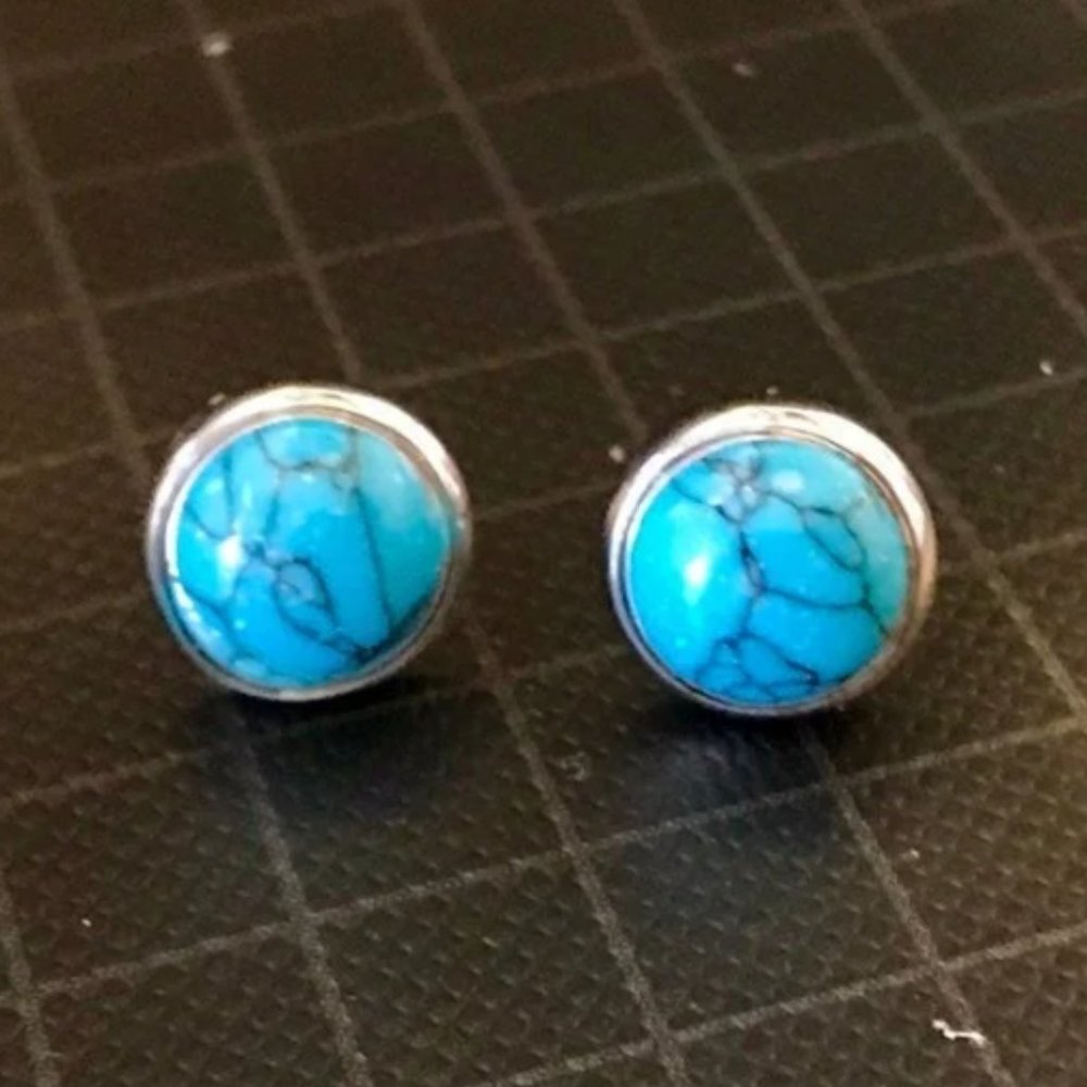 Stainless steel stone stud earring set
